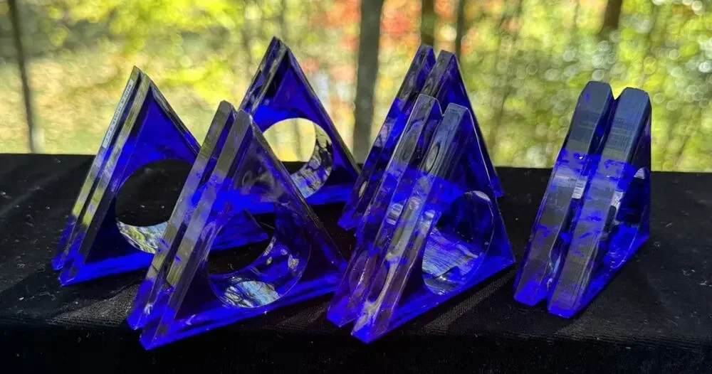 Vtg Cobalt Blue Lucite Triangle Napkin Rings Vintage Set Of 6 Unique -S1DD